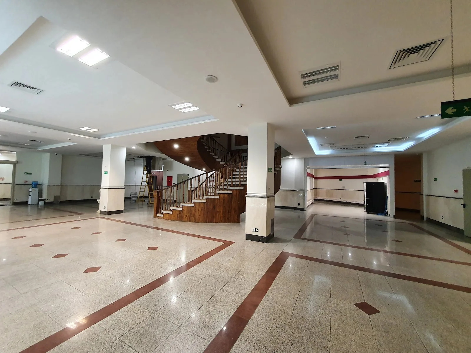 Mahak Hospital