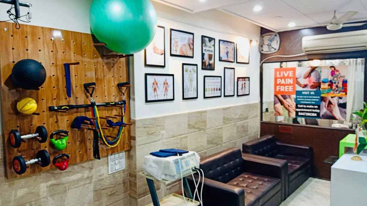 Spinetree Physiotherapy Clinic - Physiotherapy Clinic in Delhi