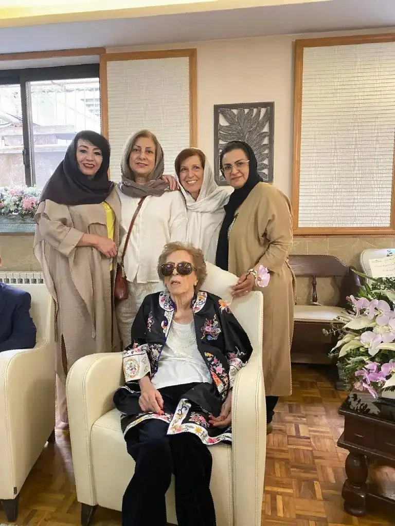 Farzanegan Nursing Home