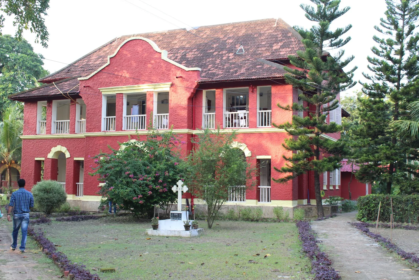Tollygunge Homes