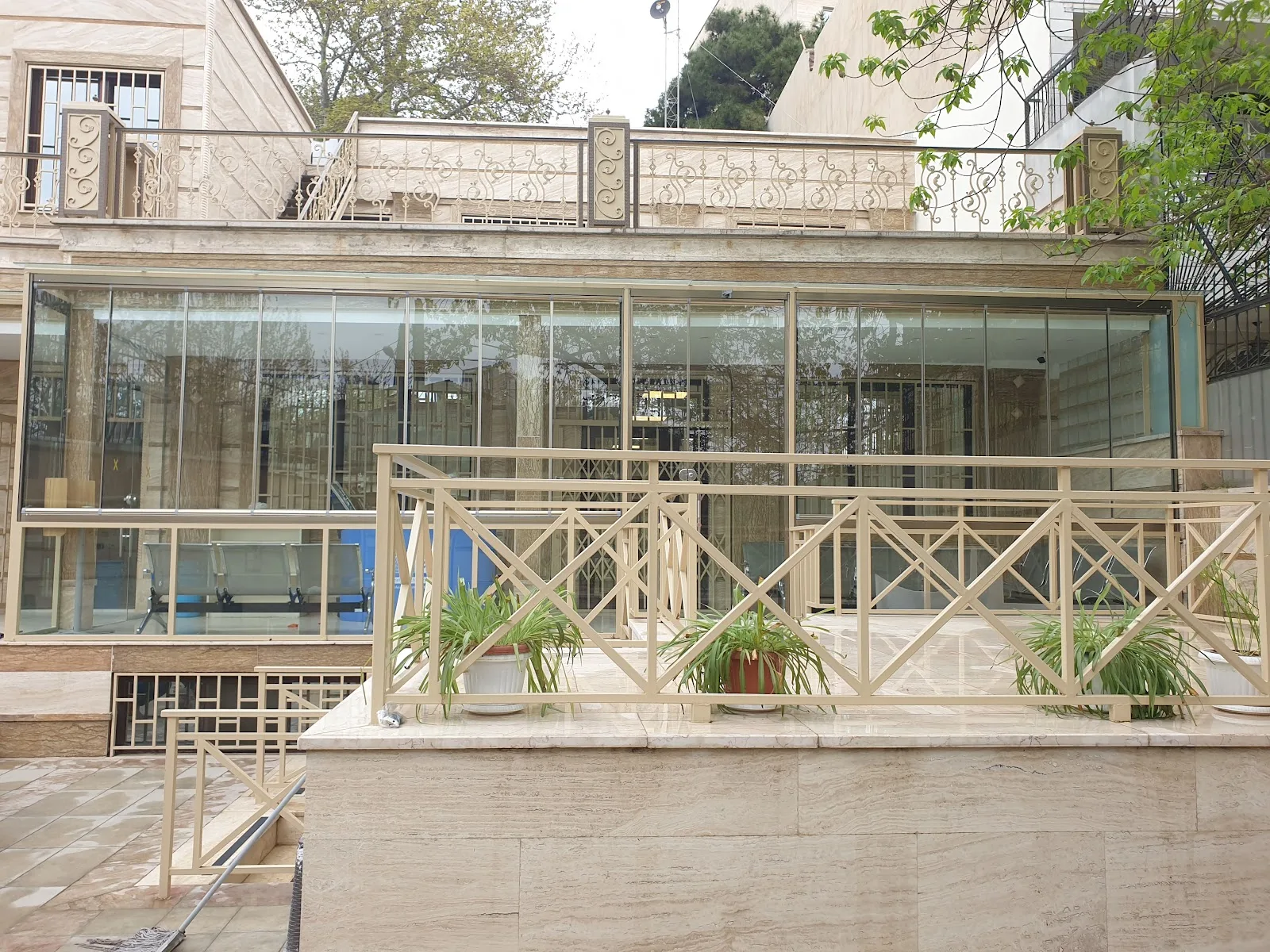 Behnam Daheshpour Charity