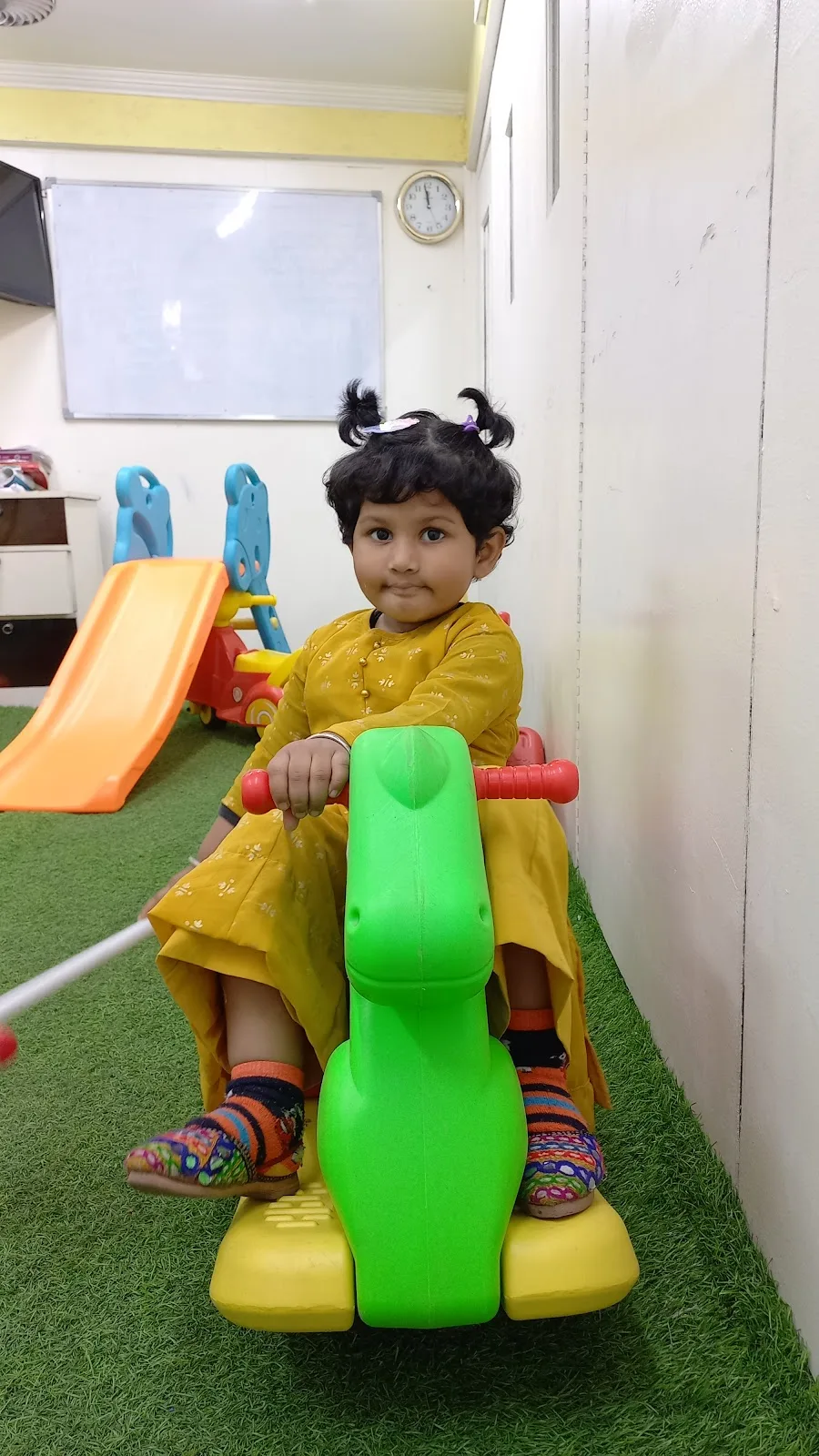 SMAARTshala (PLAY SCHOOL & TUITION CENTRE)