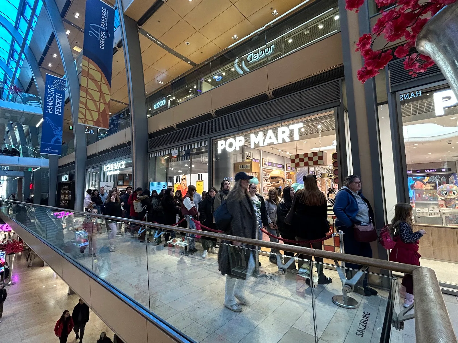 POP MART