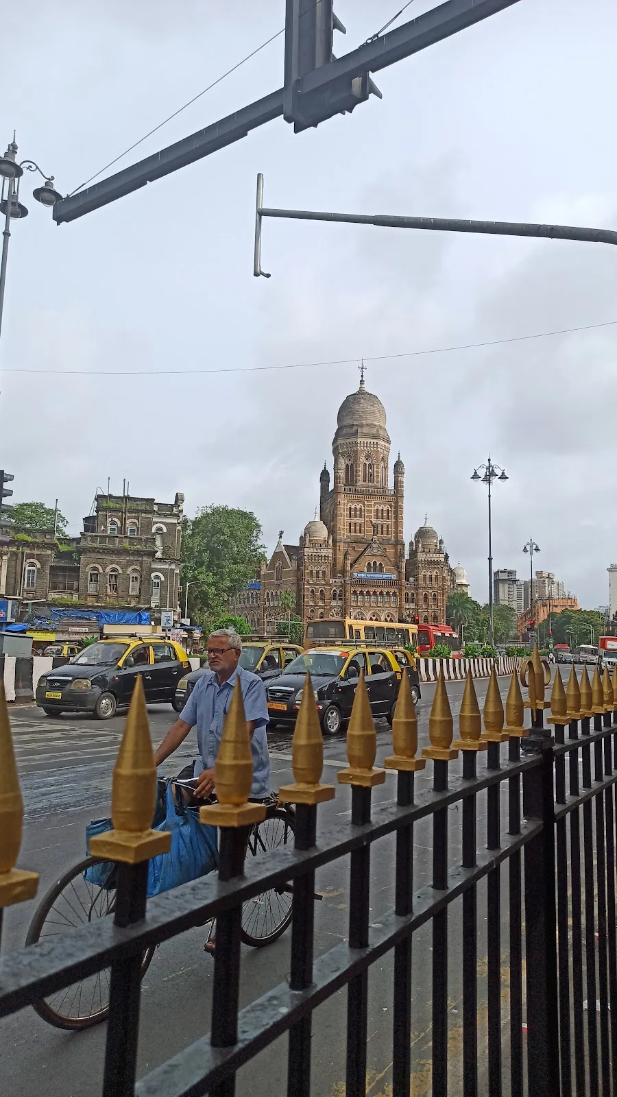 BrihanMumbai Mahanagarpalika F South Ward Office