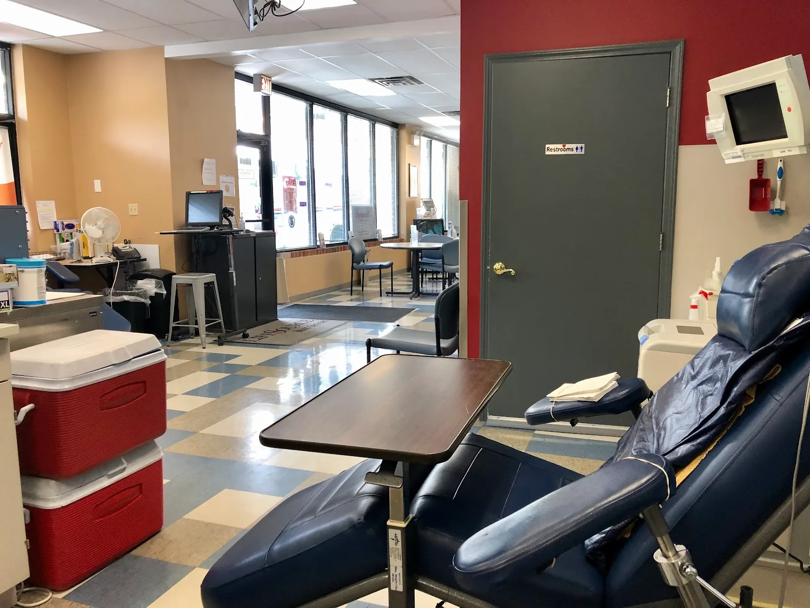 Vitalant Blood Donation-Lincoln Park