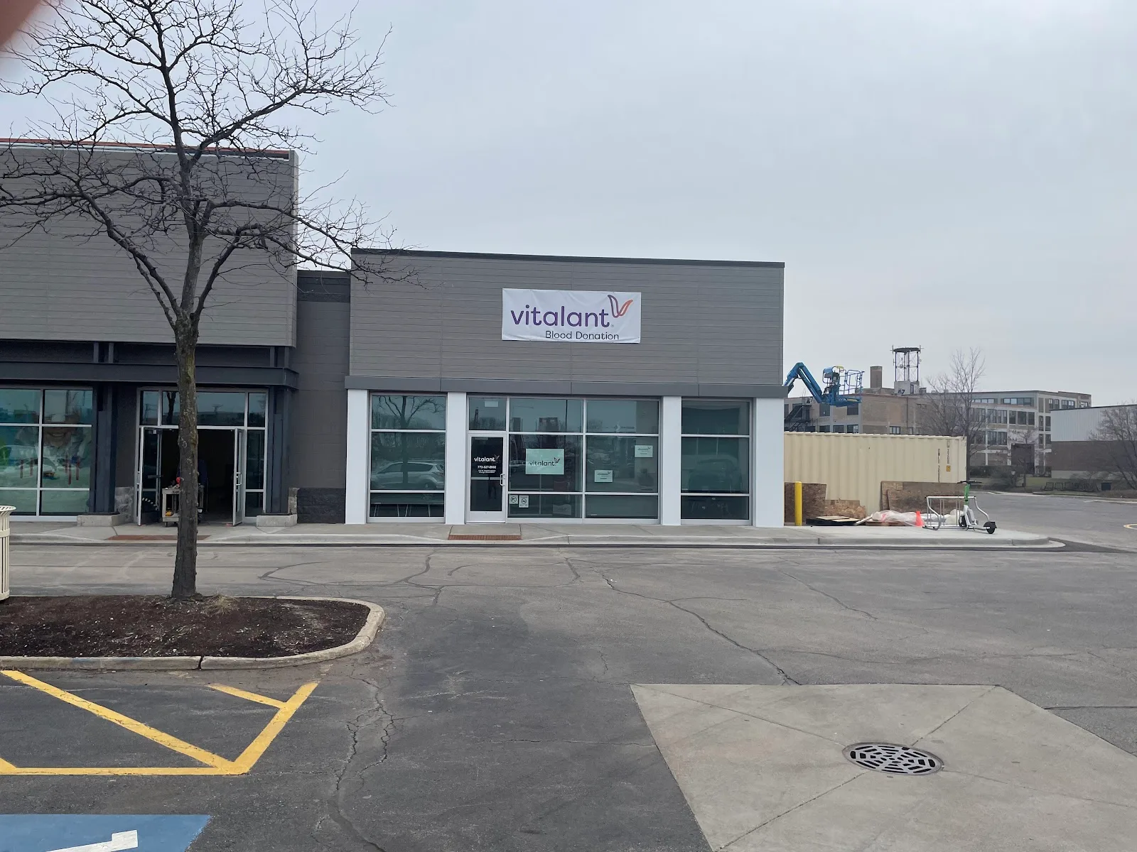 Vitalant Blood Donation-Lincoln Park
