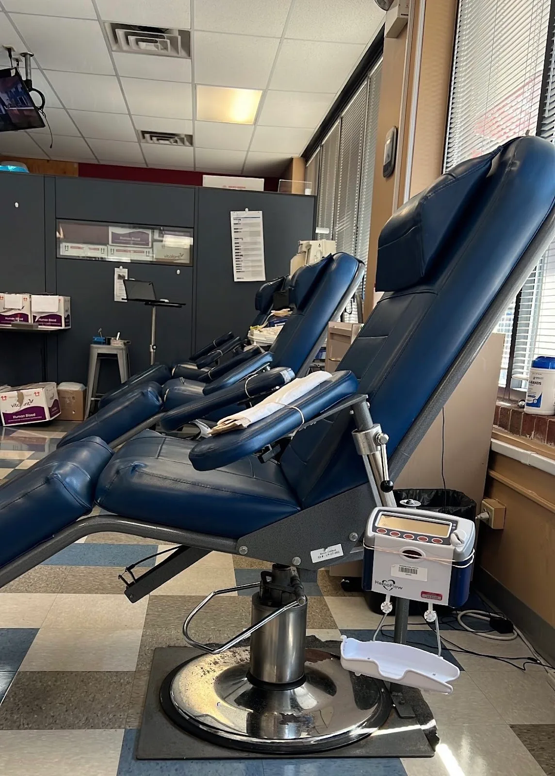 Vitalant Blood Donation-Lincoln Park