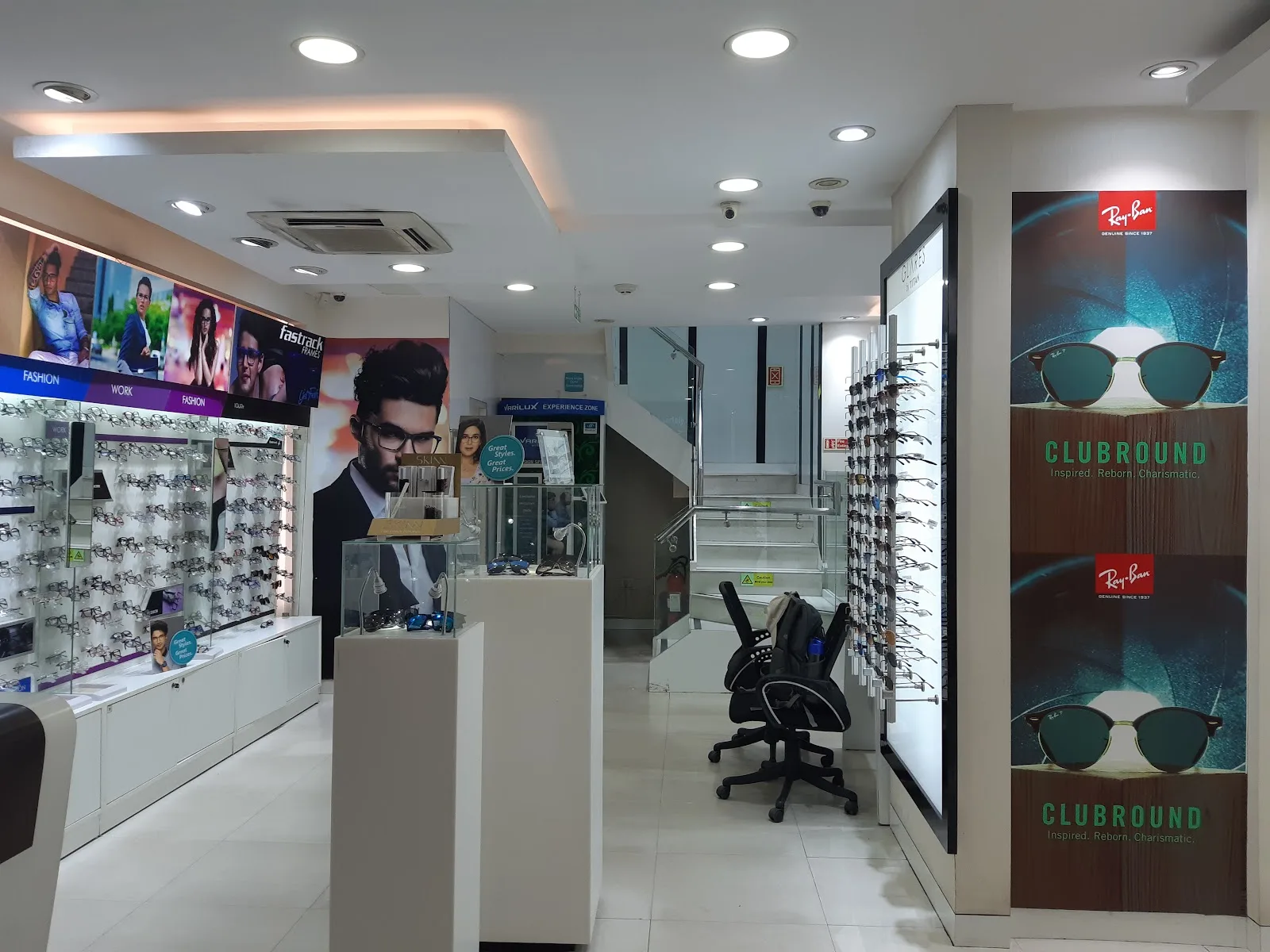 Titan Eye+ Flagship store at Connaught Place, New Delhi (Buy 1 Get 1 Free)