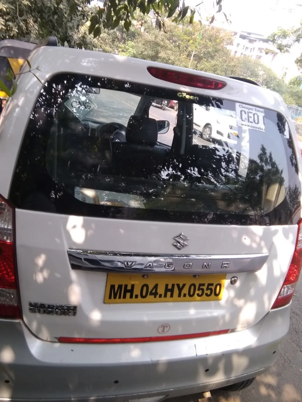City' cab vrtourandtravles thane