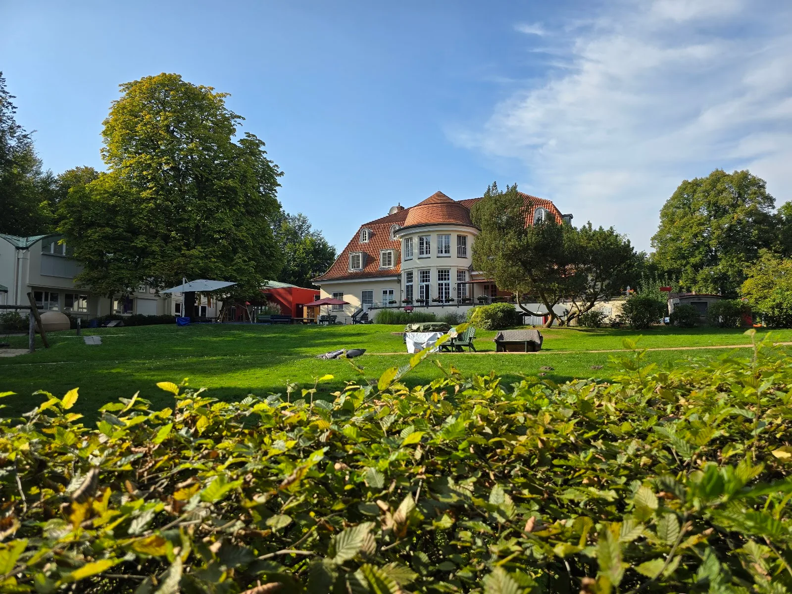 gGmbH hands for children -Kupferhof