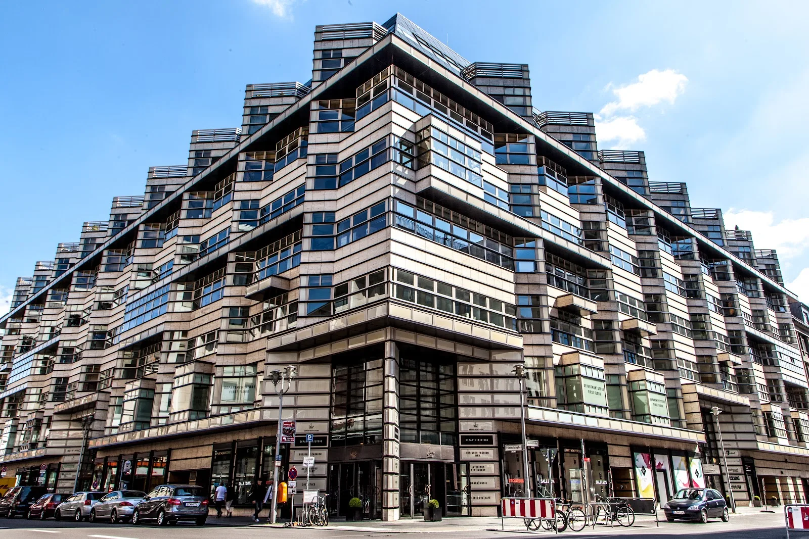 MEOCLINIC - Privatpraxen und Privatklinik in Berlin Mitte