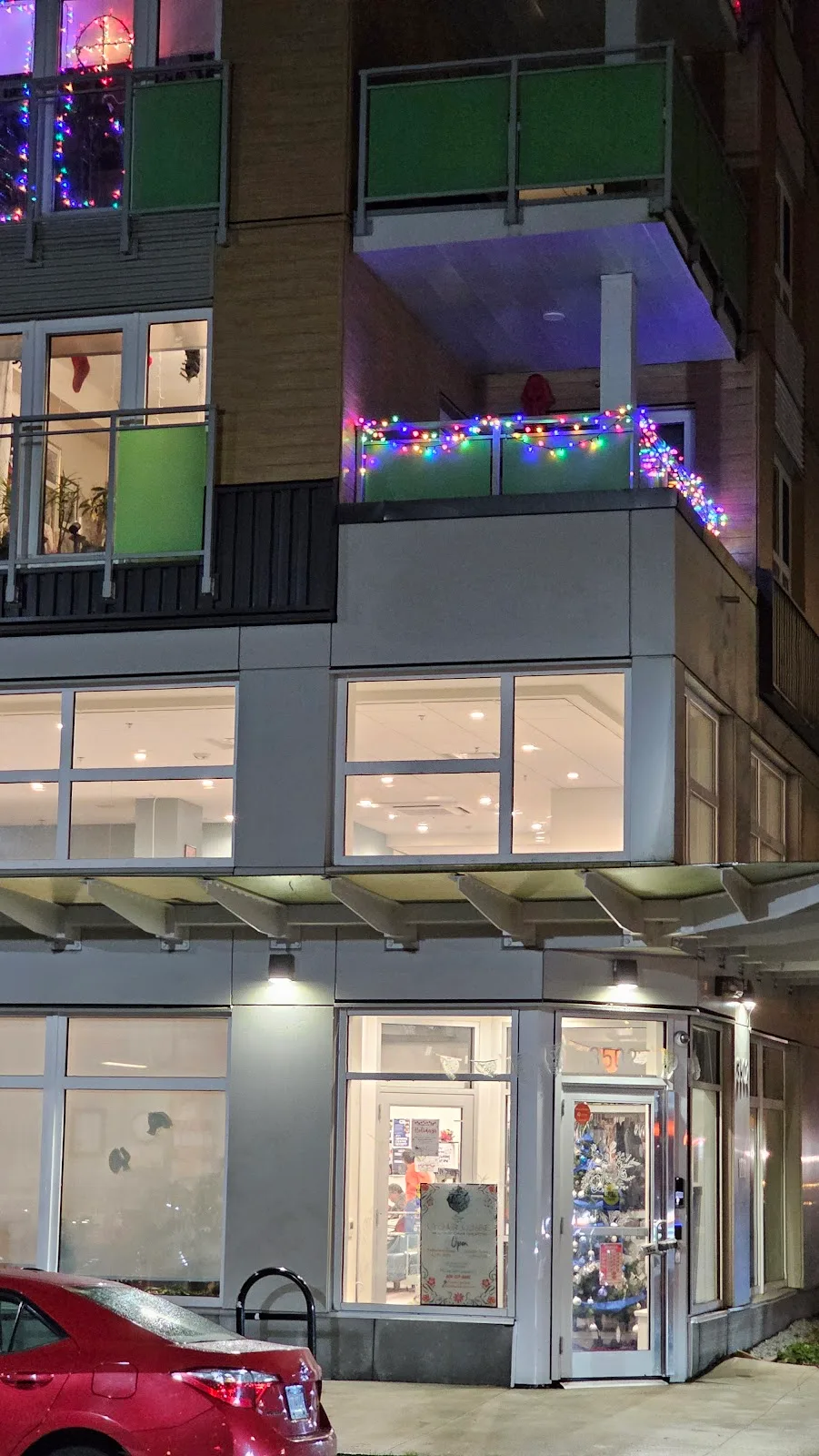 411 Seniors Centre Society