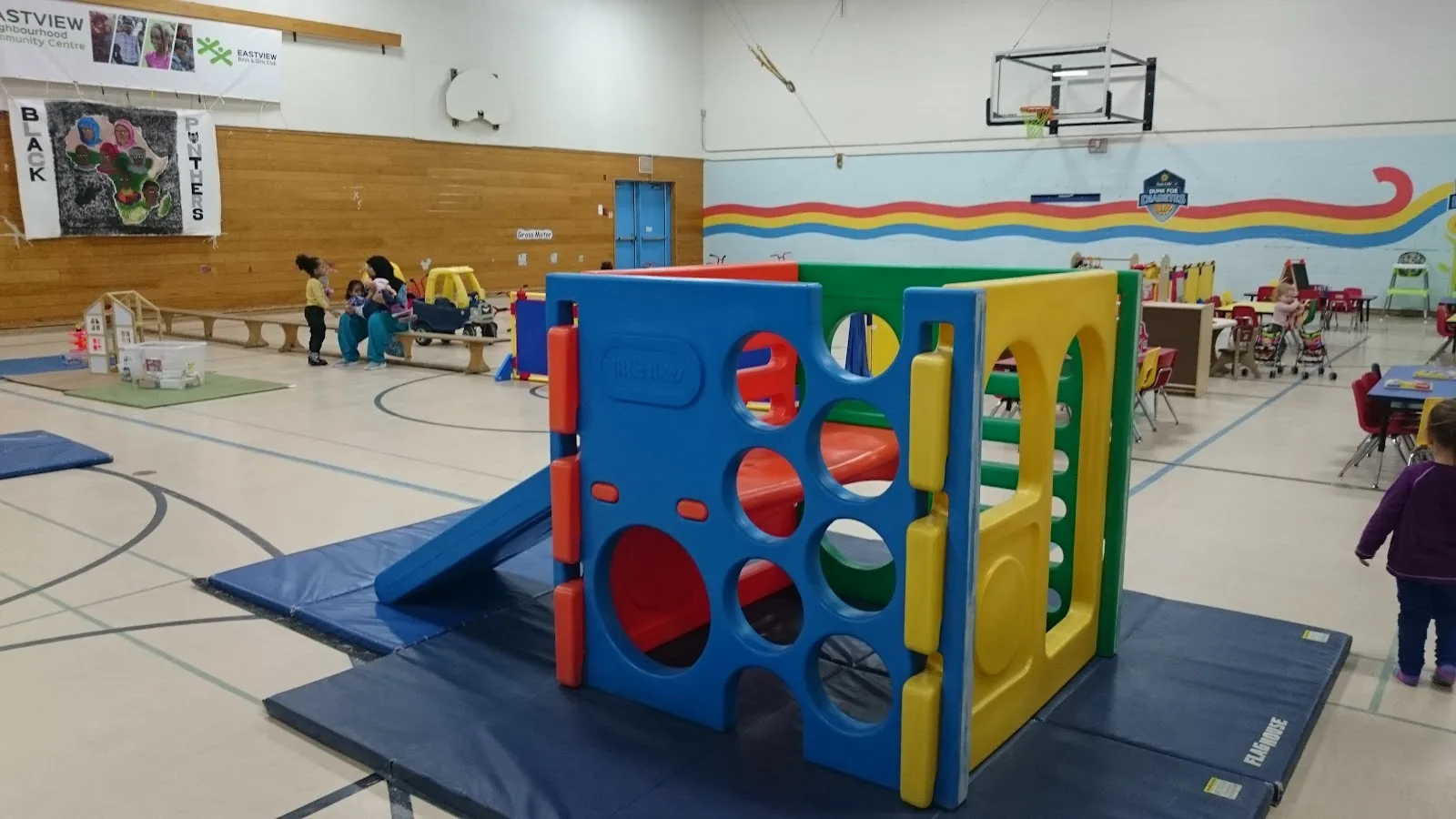 Eastview Neighbourhood Community Centre/BGC Eastview