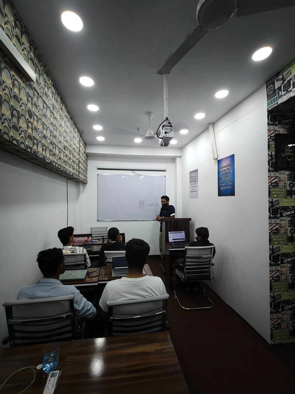 EdShift - Digital Marketing Skills & AI Learning Academy