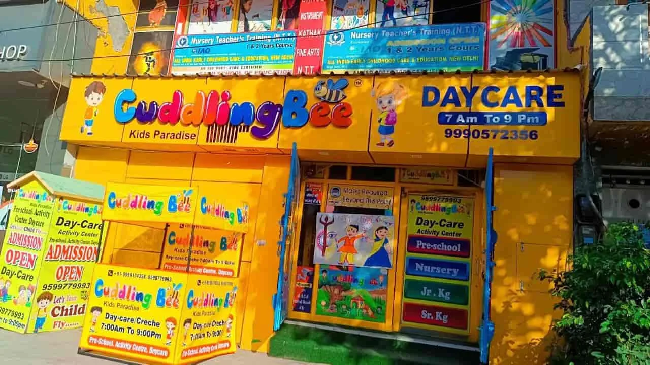 Cuddling Bee Pre-school and Daycare, Yamuna Vihar, Delhi | Best Preschool In Yamuna Vihar | Best Daycare In Yamuna Vihar