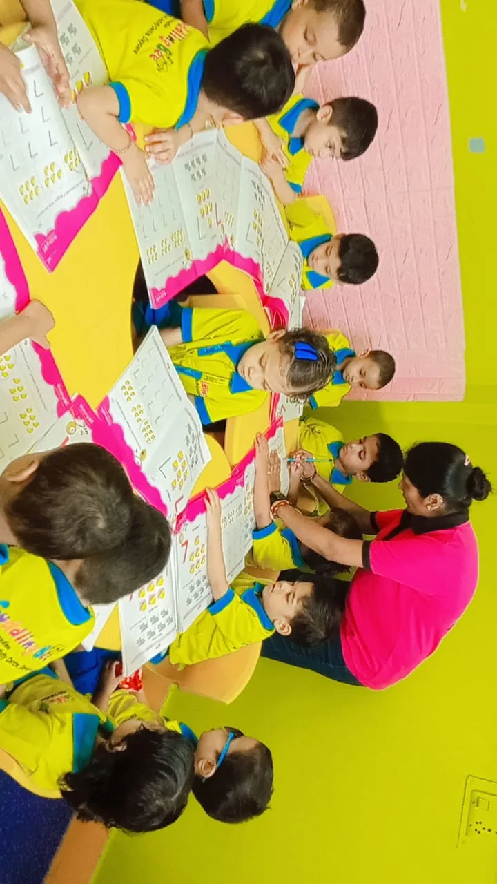 Cuddling Bee Pre-school and Daycare, Yamuna Vihar, Delhi | Best Preschool In Yamuna Vihar | Best Daycare In Yamuna Vihar
