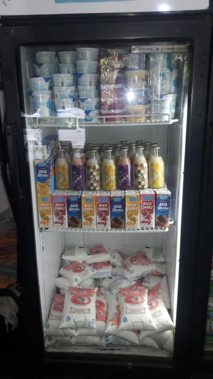 Mother Dairy Milk Shop 211, Connaught Place, New Delhi