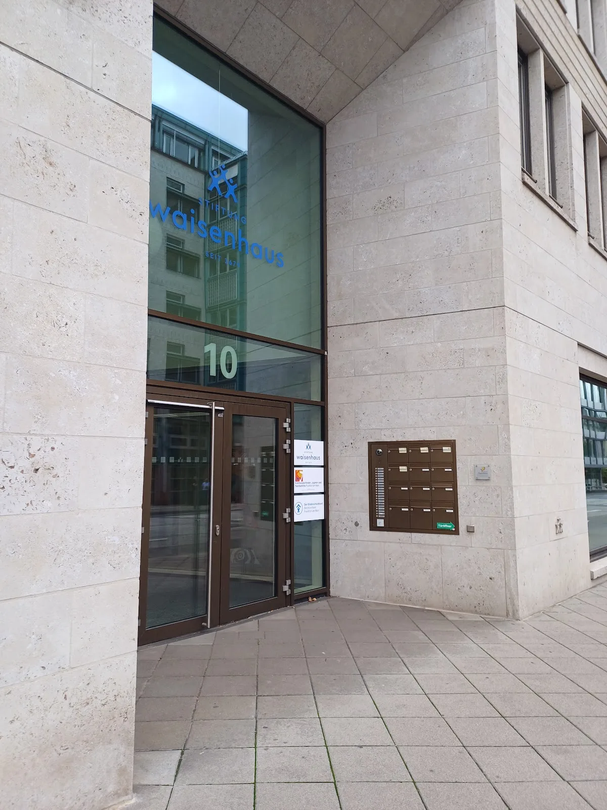 Stiftung Waisenhaus