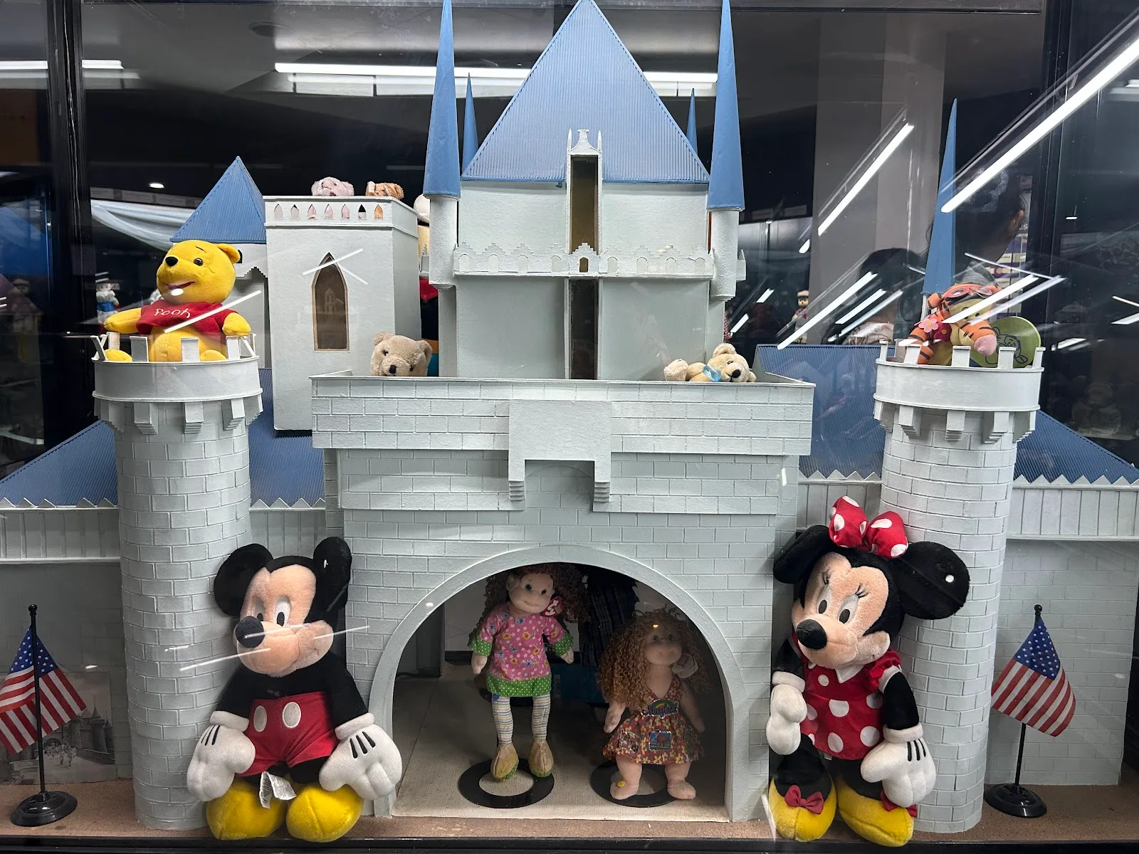 Rotary International Dolls Museum