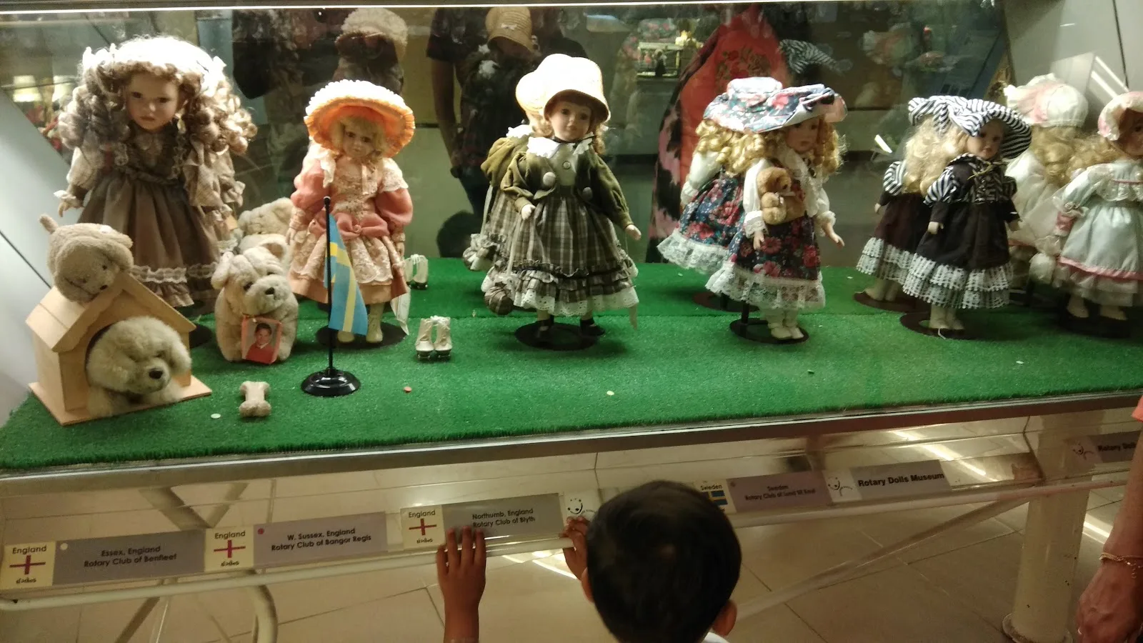 Rotary International Dolls Museum