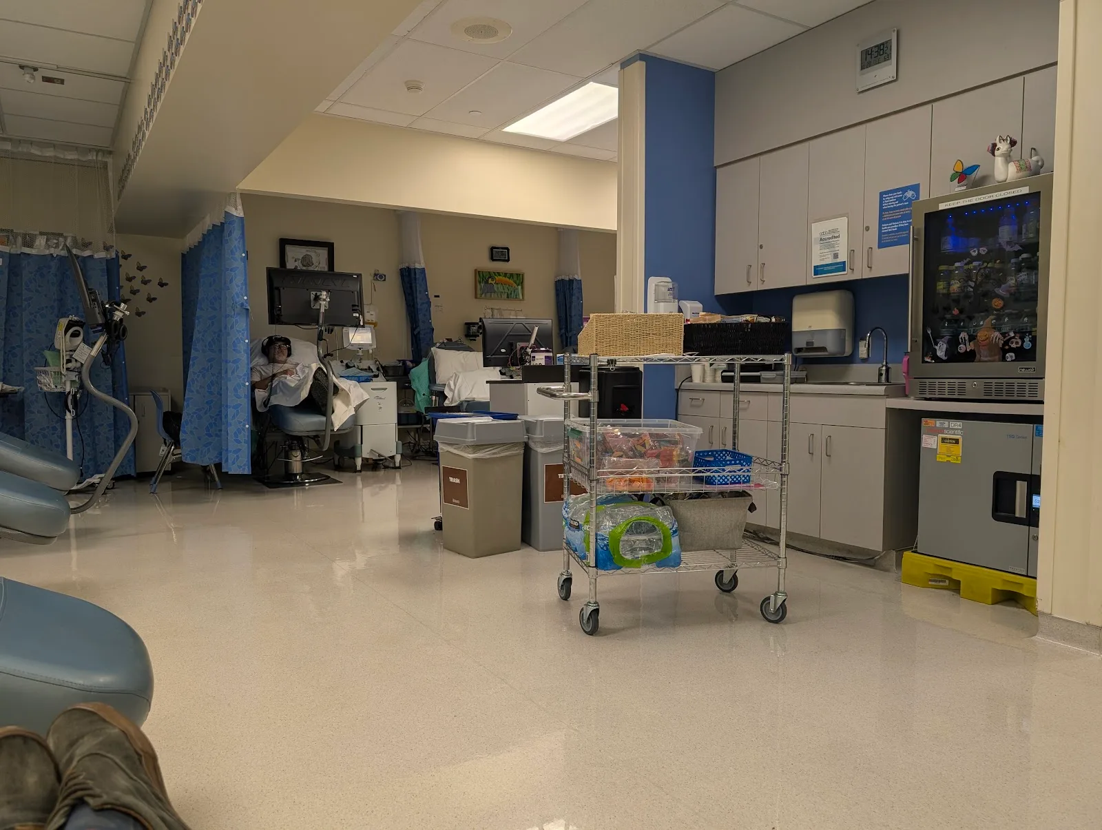 Children's Hospital Los Angeles: Blood Donor Center