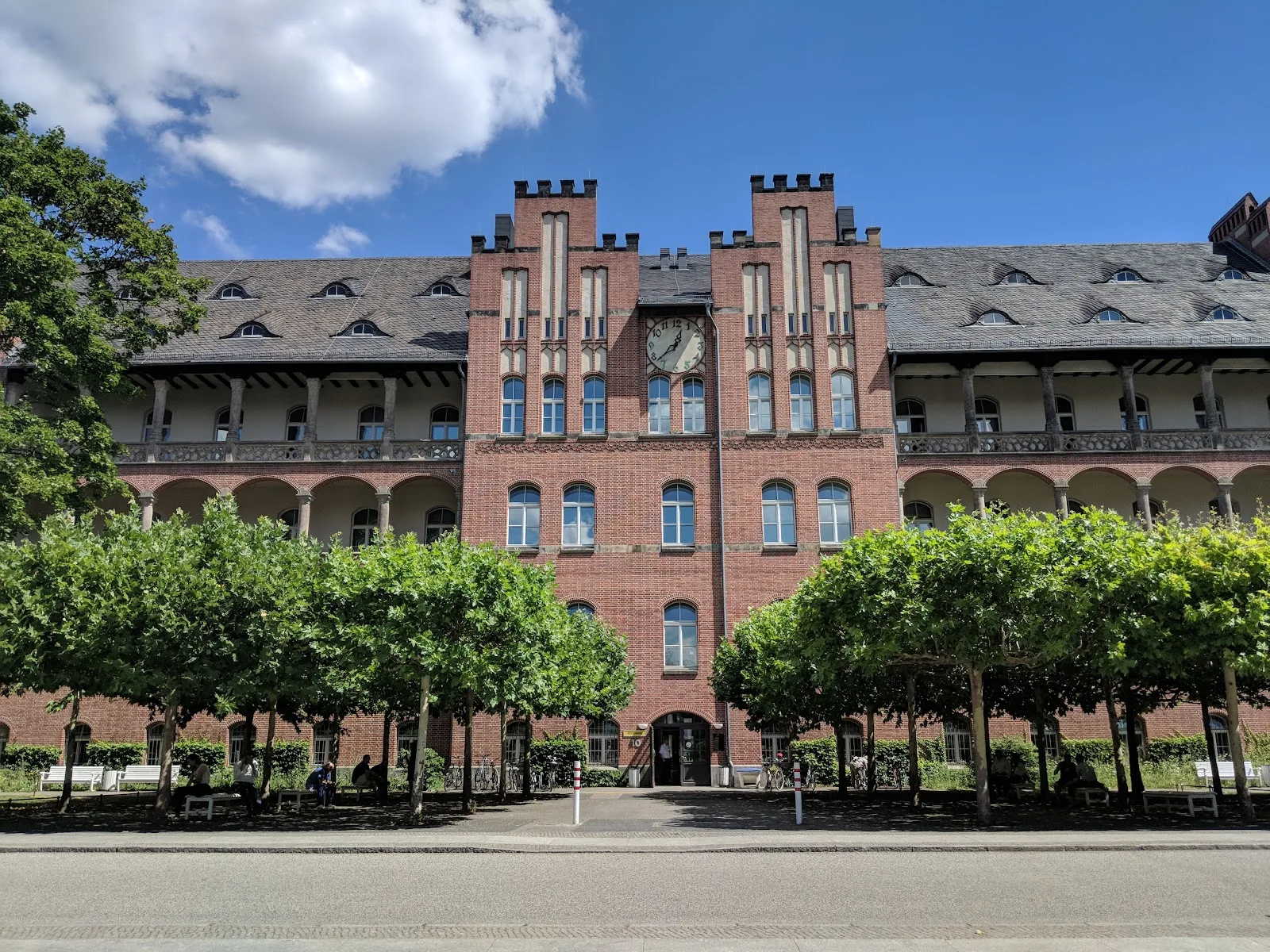 Charité Campus Mitte