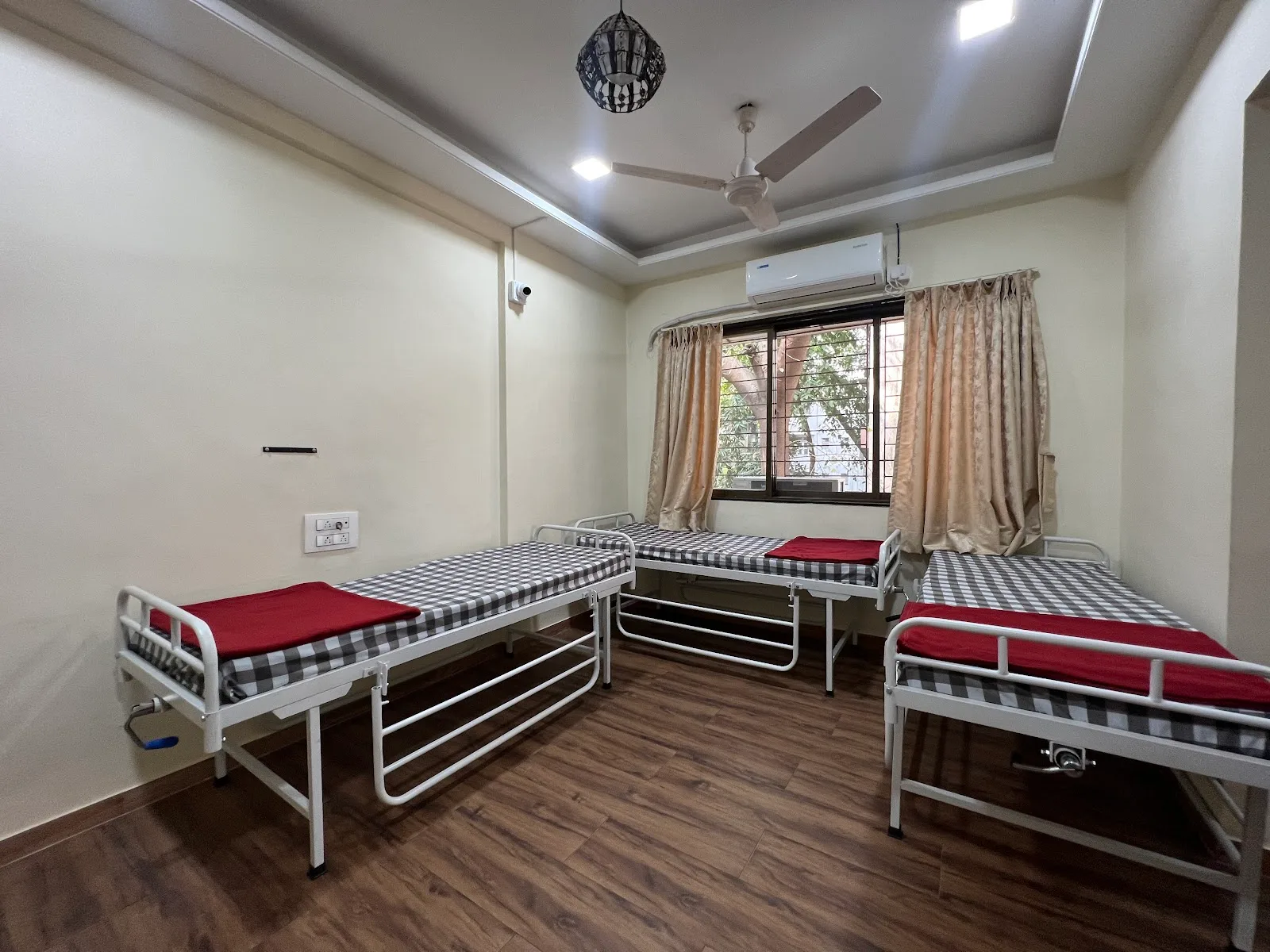 JivanRang Elderly Care and Assisted Living | Bedridden Care | Brain and Memory Care | Best Old Age Home in Thane | Naupada