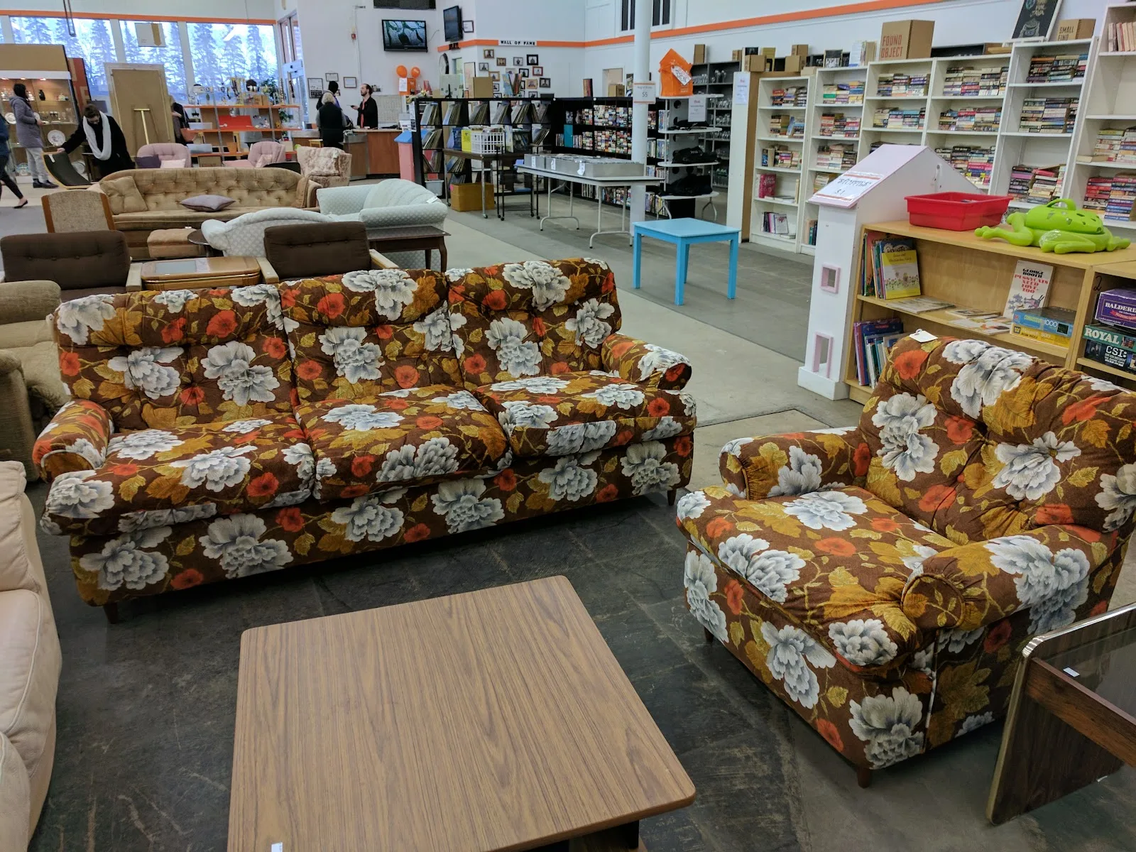 Find Retail + Donation Centre