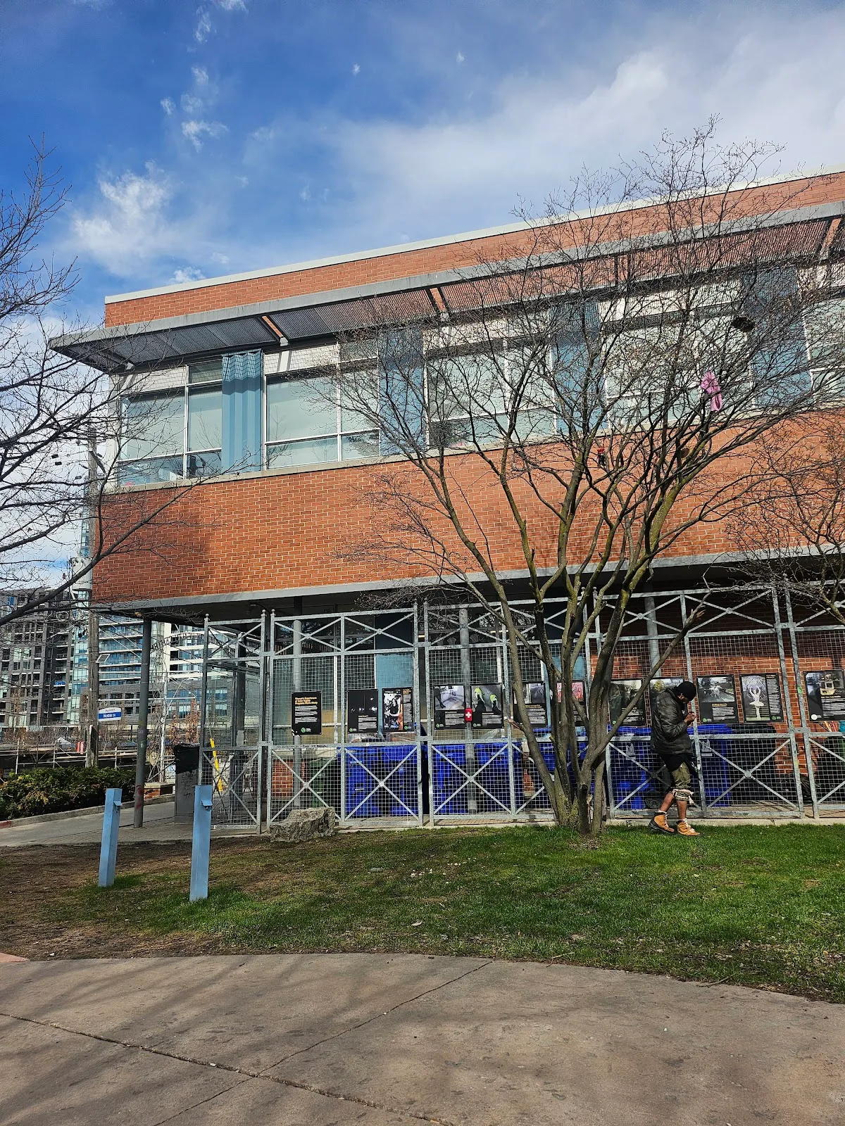 Parkdale Queen West Community Health Centre