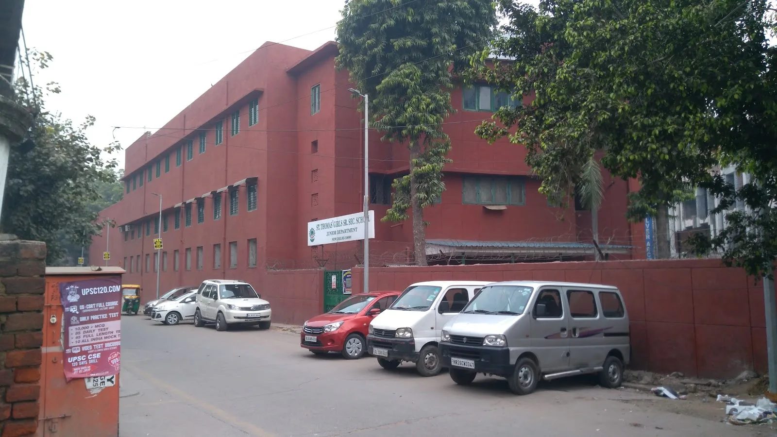 St Thomas' Girls junior School