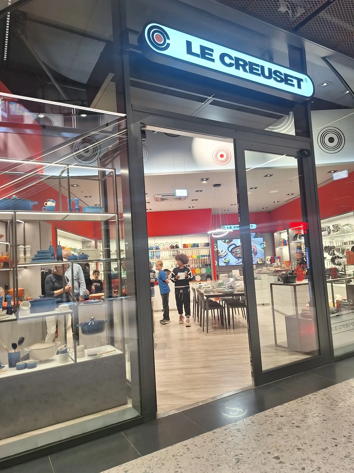 Le Creuset Hamburg Levantehaus