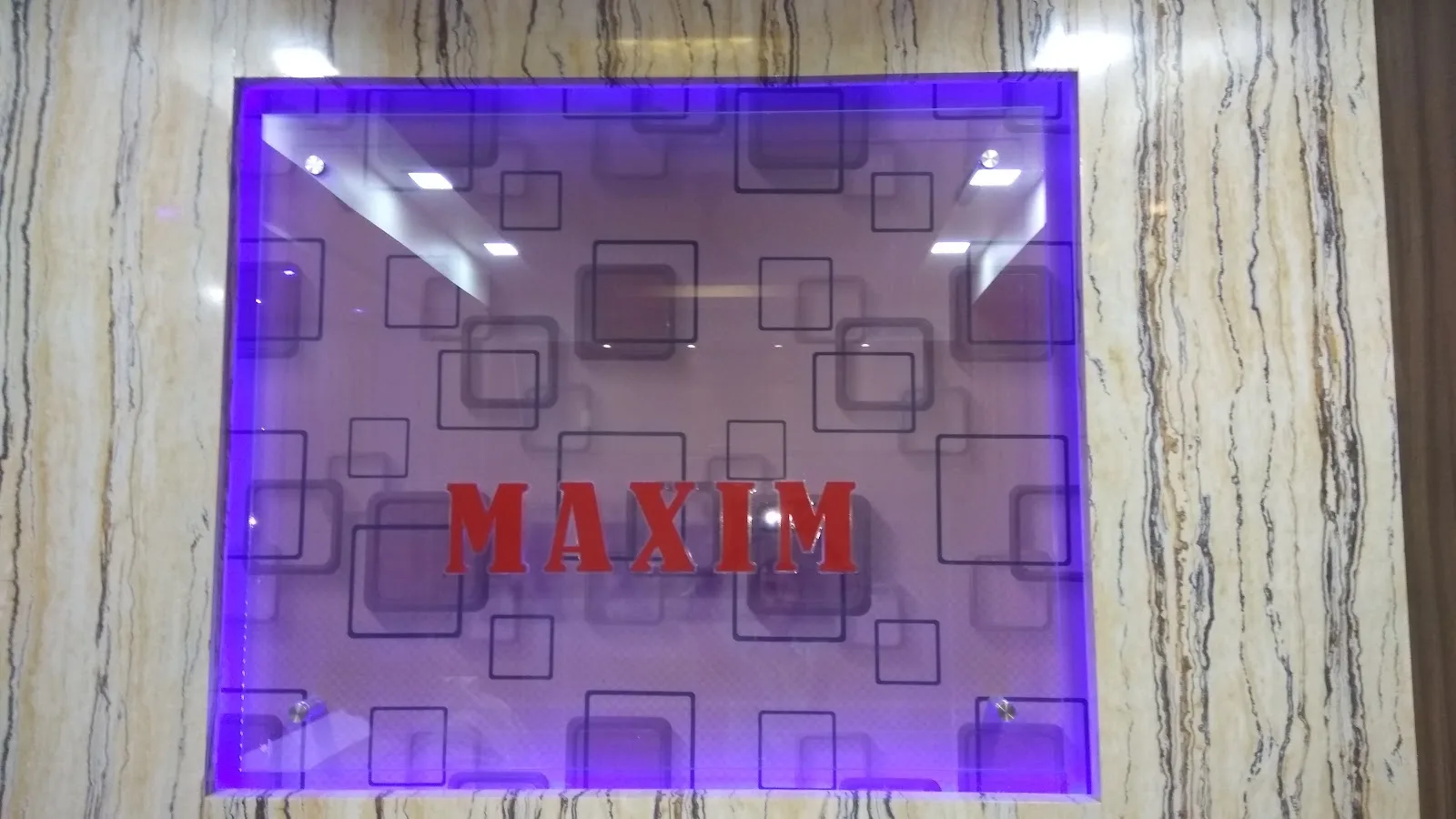 Maxim Laboratories