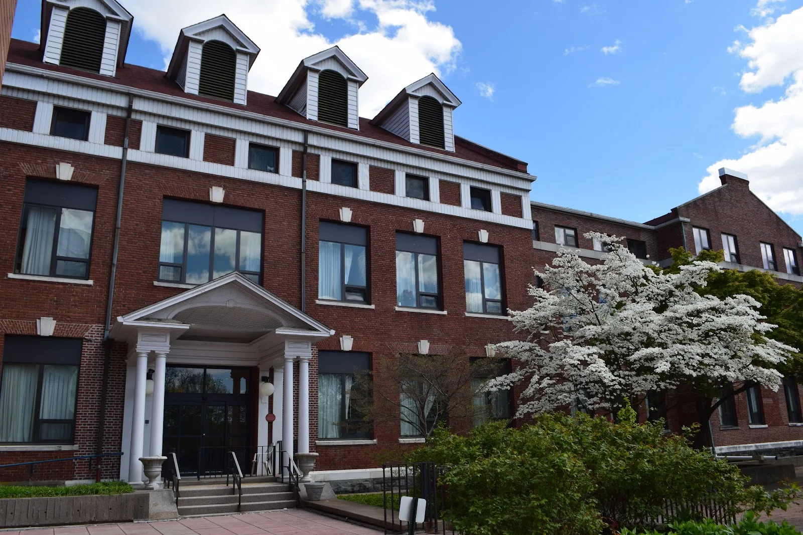 RiverSpring Assisted Living