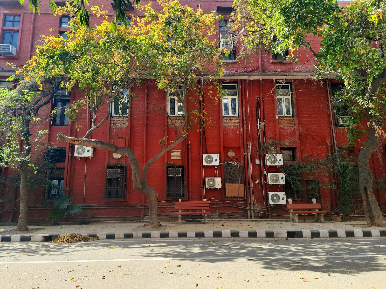 Lady Hardinge Medical College