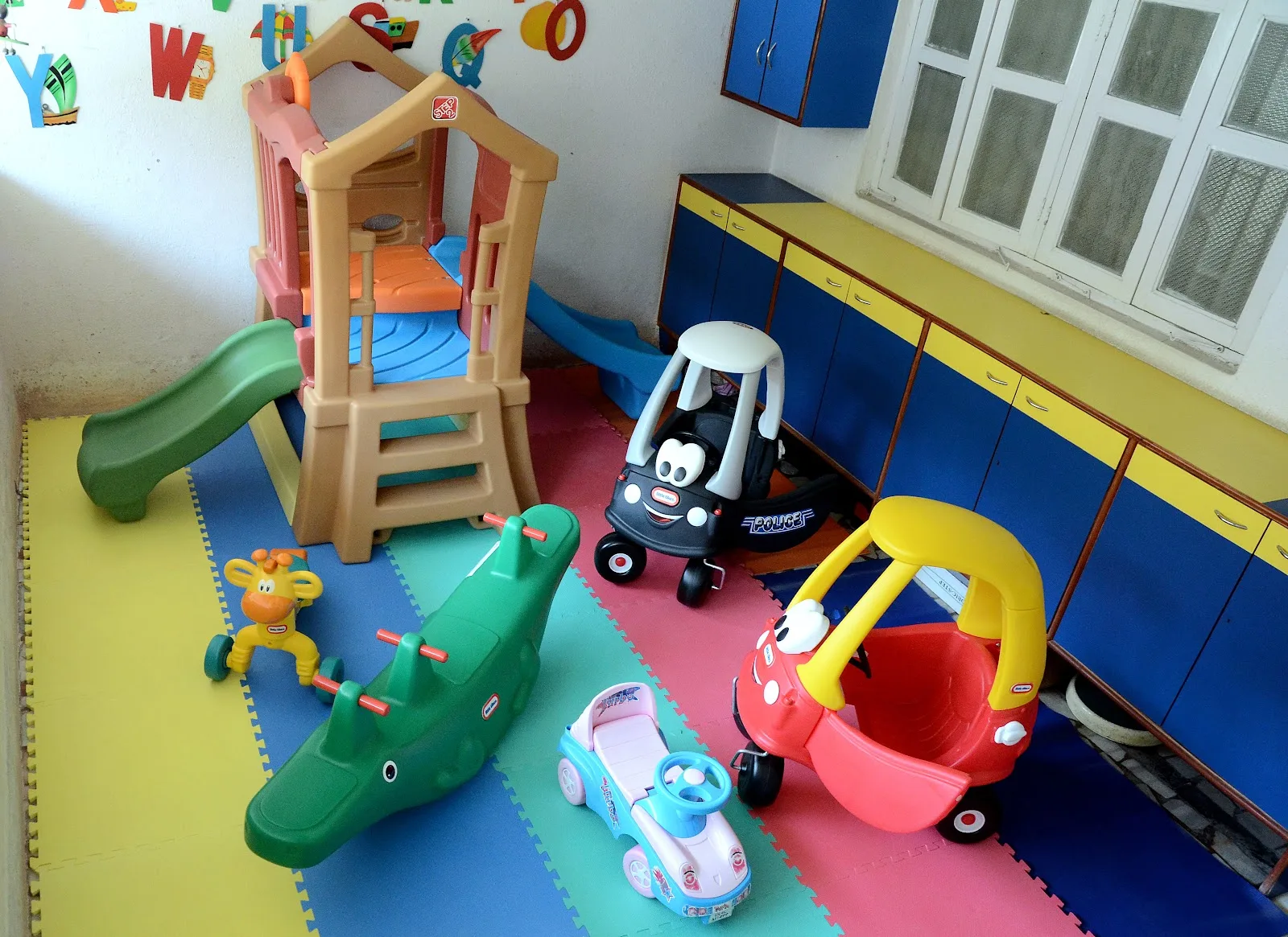 SMALL WONDERS NURSERY