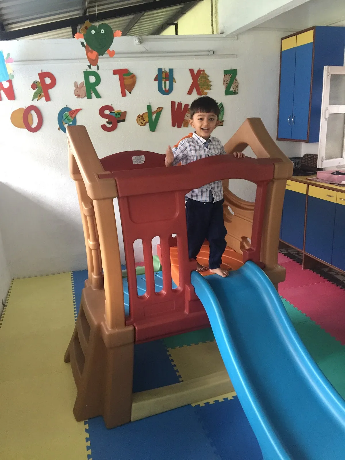 SMALL WONDERS NURSERY