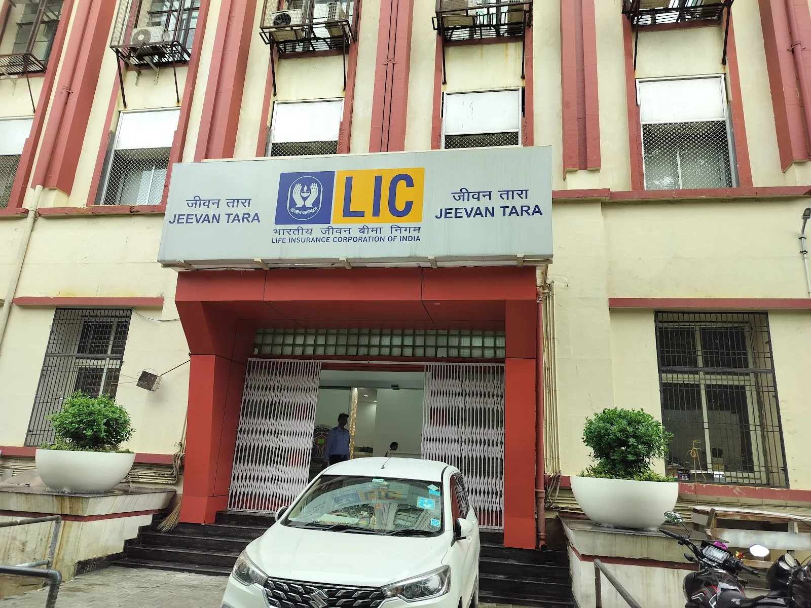 Jeevan Tara Building