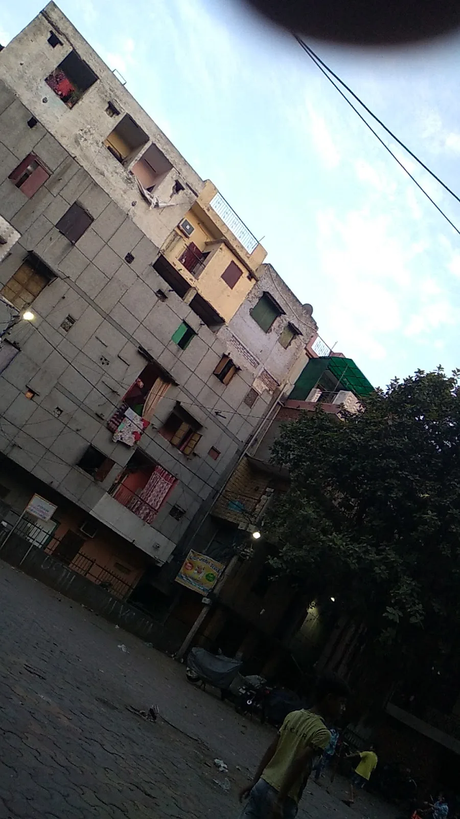 Sarai Phoos Shelter-AAA