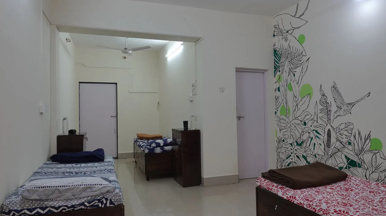 Savitri Old Age Home