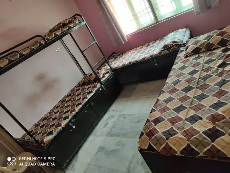 Late M J Kundalia Girls Hostel