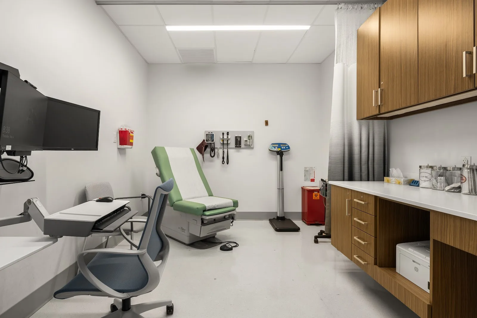 Community Healthcare Network – Lower East Side / Catherine M. Abate