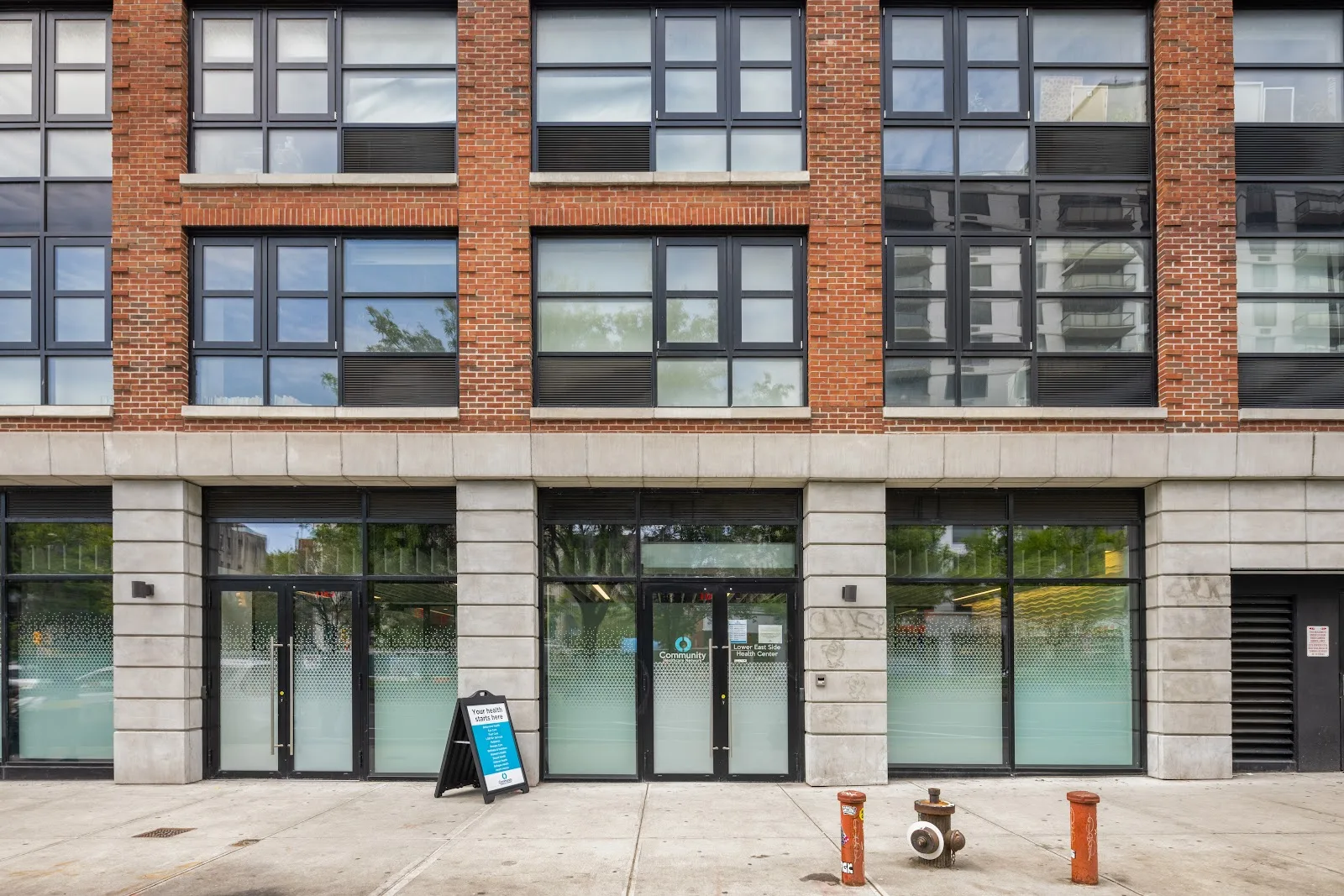 Community Healthcare Network – Lower East Side / Catherine M. Abate