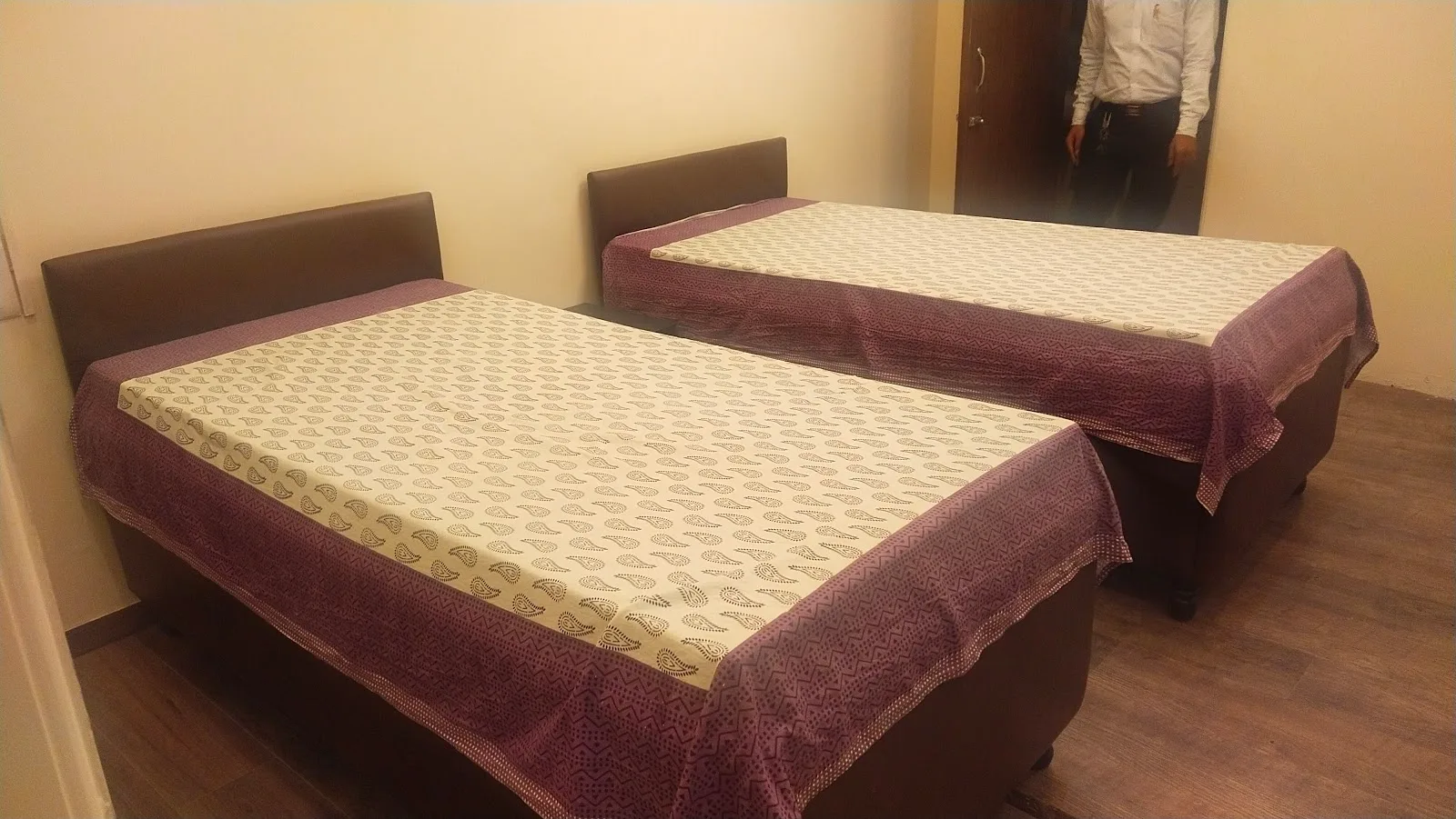 Chauhan PG Smart Living