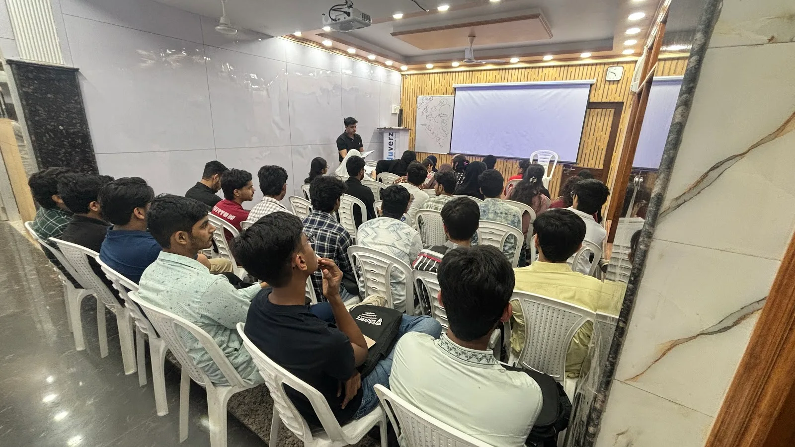 Eduverz, Daryaganj