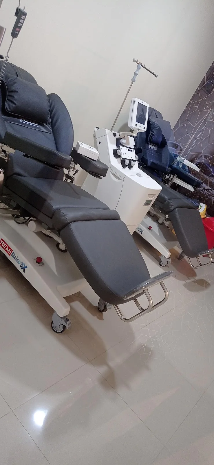 HHS & HMS BLOOD CENTRE