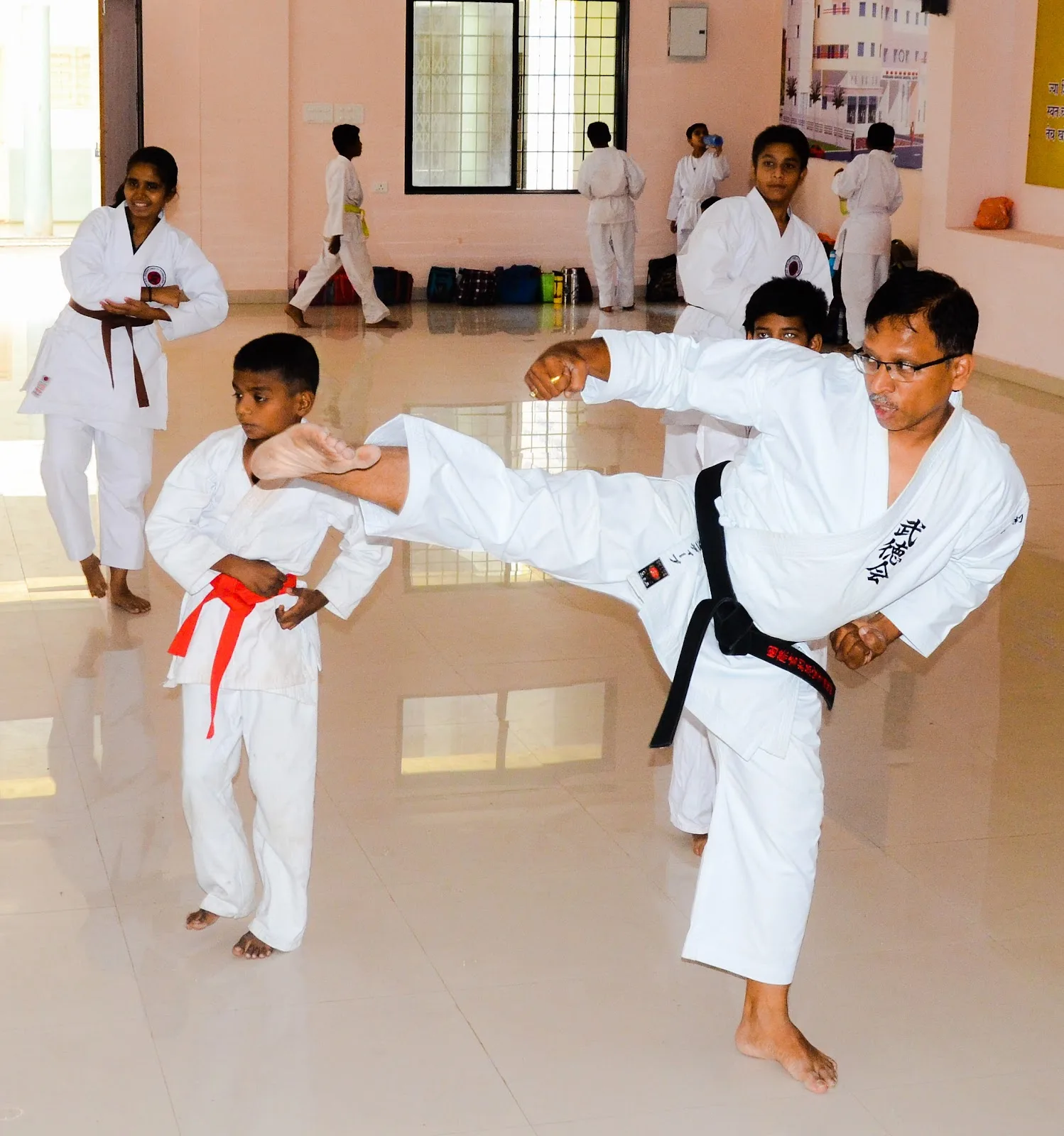 Mahila Jivan Samvardhak Mandal Maze Maher