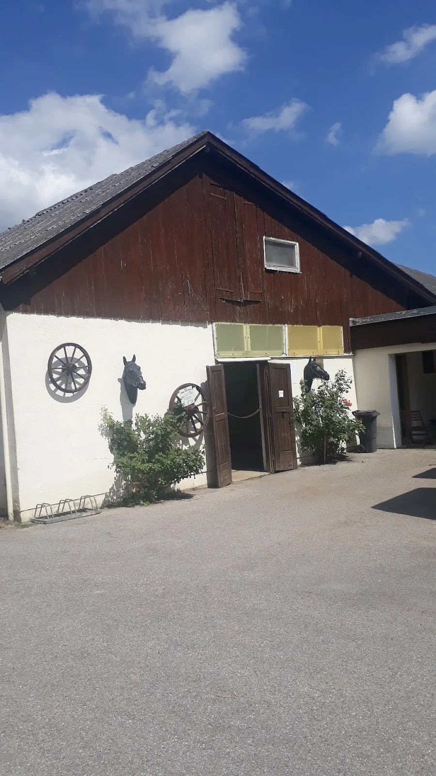 SOS - Kinderdorf Österreich Jugendhaus - Büro