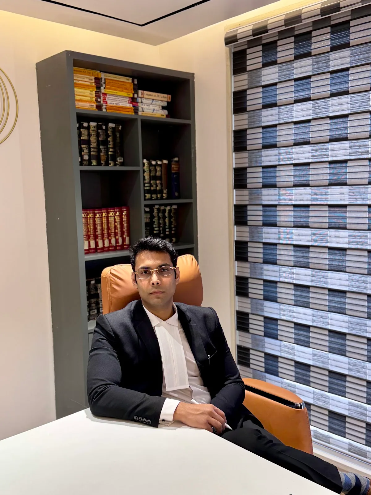 Kanisth Manuja – Advocate Delhi High Court | Civil, Criminal & Corporate Lawyer
