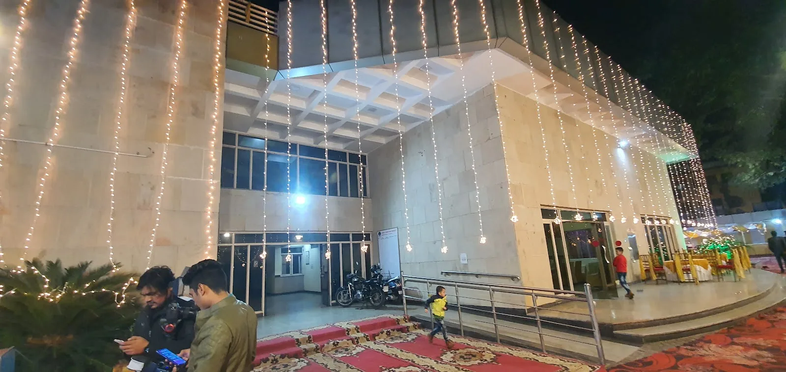 Khan Market Community Center
