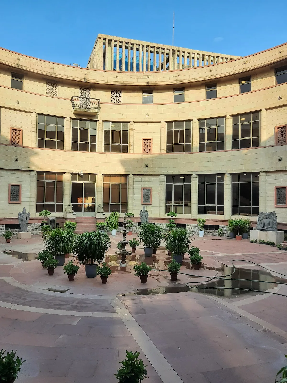 National Museum Institute of the History of Art, Conservation and Museology